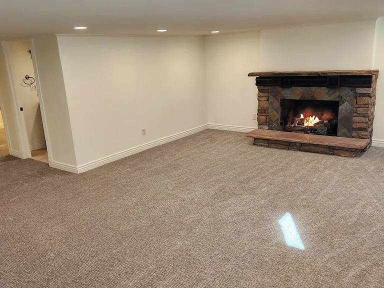 2041 E Lincoln Ln S #B — Photo 13