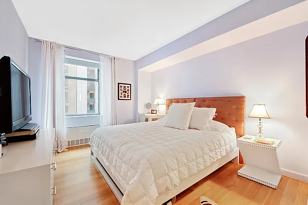 Rented by CORE | media 12