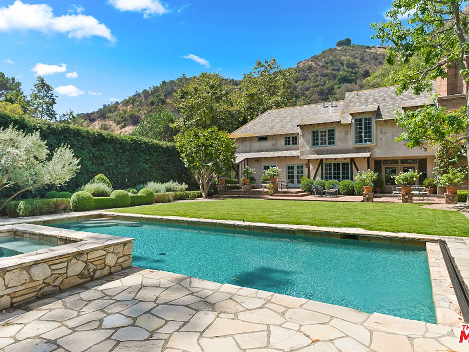 2562 Mandeville Canyon Rd, Los Angeles, CA 90049 Zillow