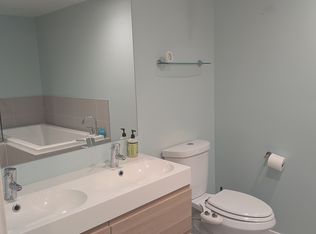3462 N Sheffield Ave #2, Chicago, IL 60657