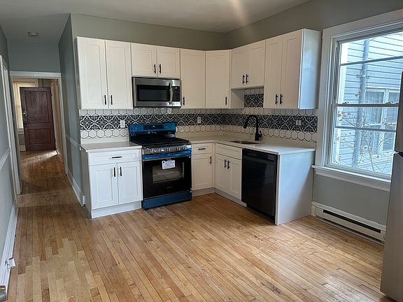 3rd image of 9148 S Laflin St #1
