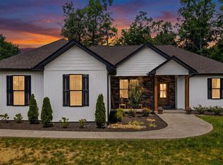738 Toomey Falls Rd, Oneida, TN 37841