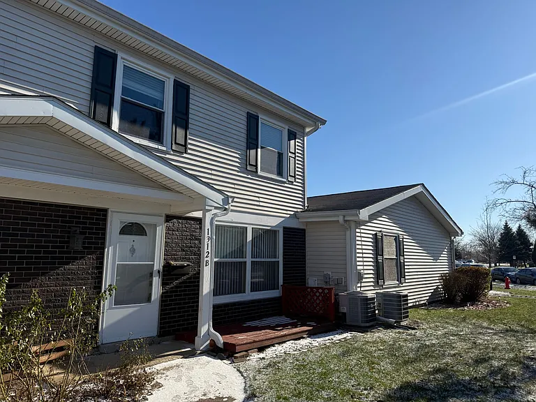 1312 Kingsbury Dr #B — Photo 10