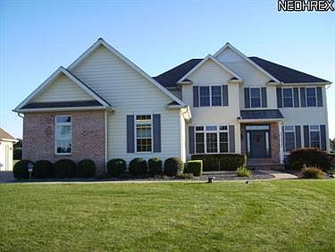 1st image of 459 Country Manor Dr