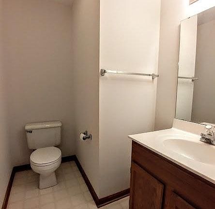 4th image of 4012 Beacon Hill Ct