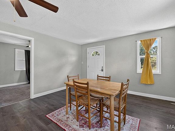 3rd image of 119 N 30th St