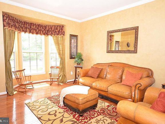 4th image of 18793 Birdwood Ct