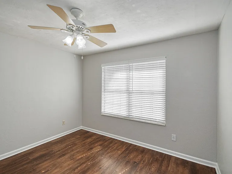 1340 Cherry St #6 — Photo 12