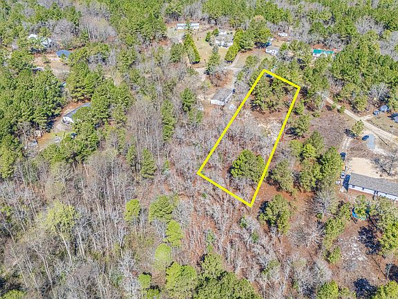 3rd image of 708 Ed Thomas Rd #8B