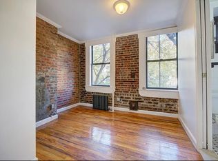 205 E 4th St APT 1, New York, NY 10009