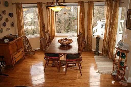 5th image of 4220 Terrace Ct SE