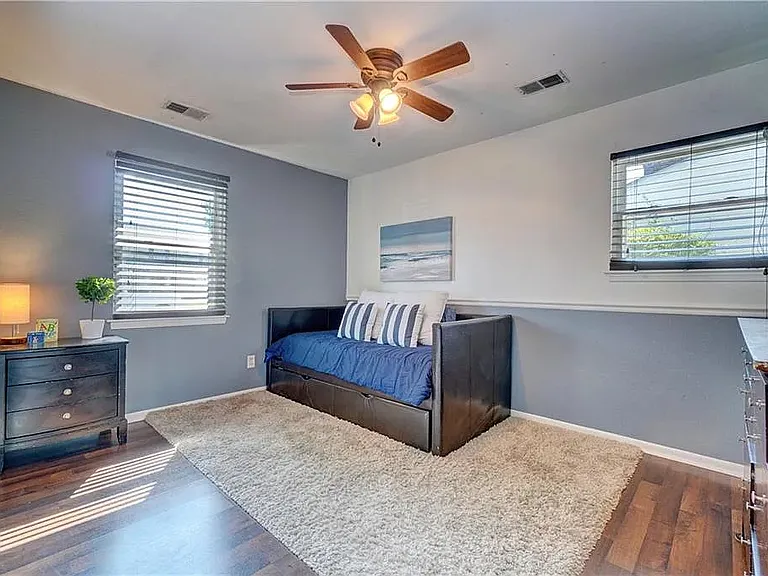 1434 Poinsetta Arch — Photo 14