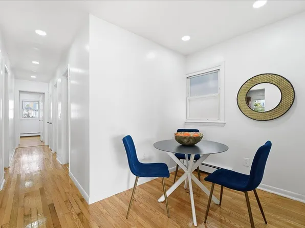 168 Carlton Avenue image 4 of 25