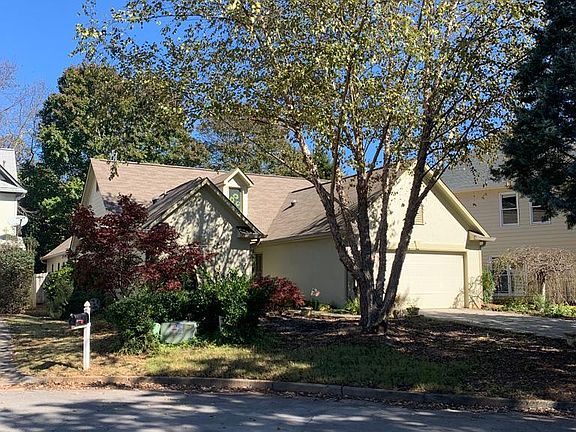 2nd image of 225 Morton Creek Cir