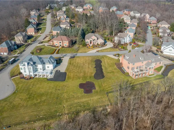 2010 English Turn Dr, Presto, PA 15142