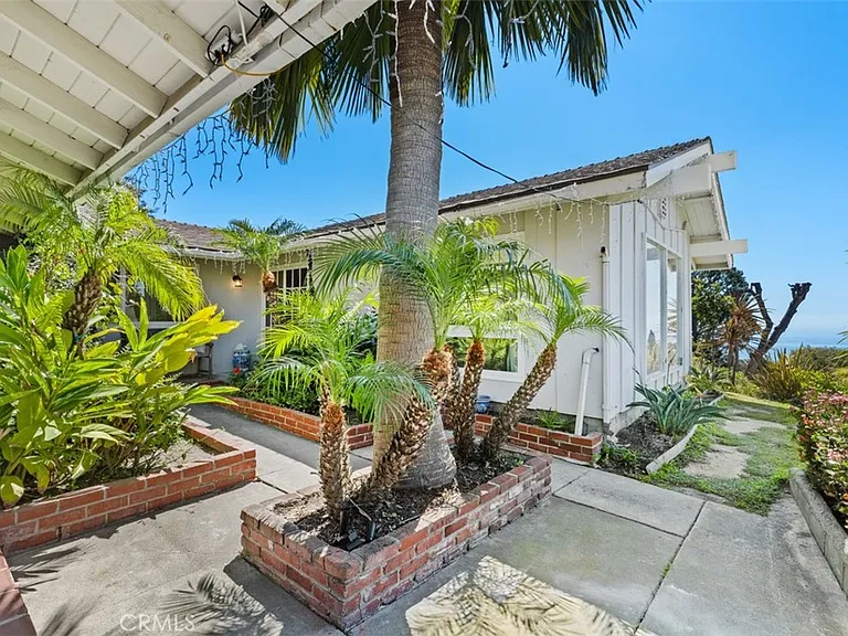 3068 Zell Dr — Photo 4