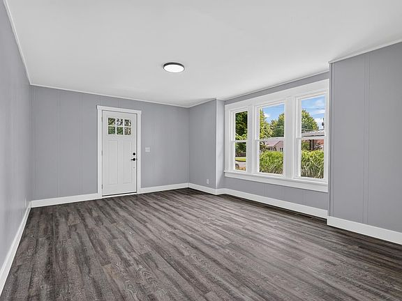 2nd image of 300 Ellsworth St