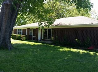 602 Hilltop St, Atlanta, TX 75551