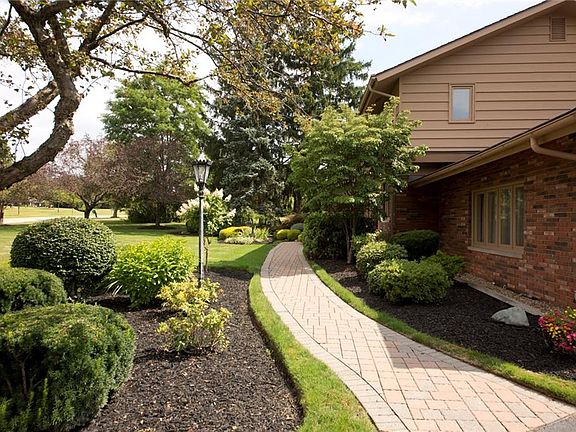 2nd image of 31150 Gates Mills Blvd