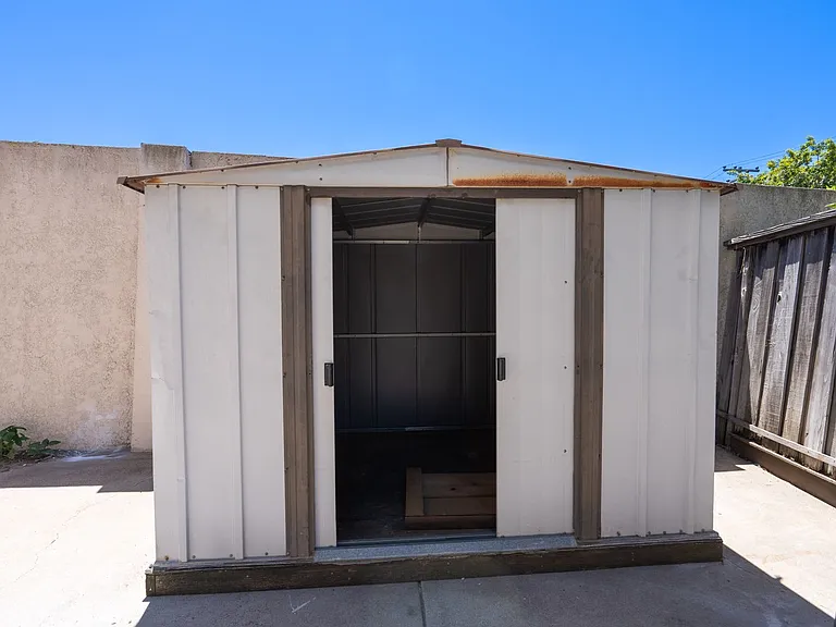 1109 Camellia Ct — Photo 39