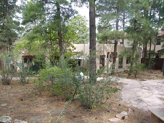 4th image of 2136 Loma Linda Dr