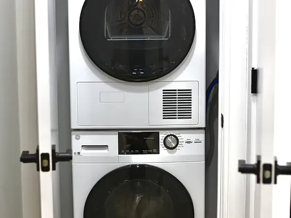 750 Grand Street image 6 of 10