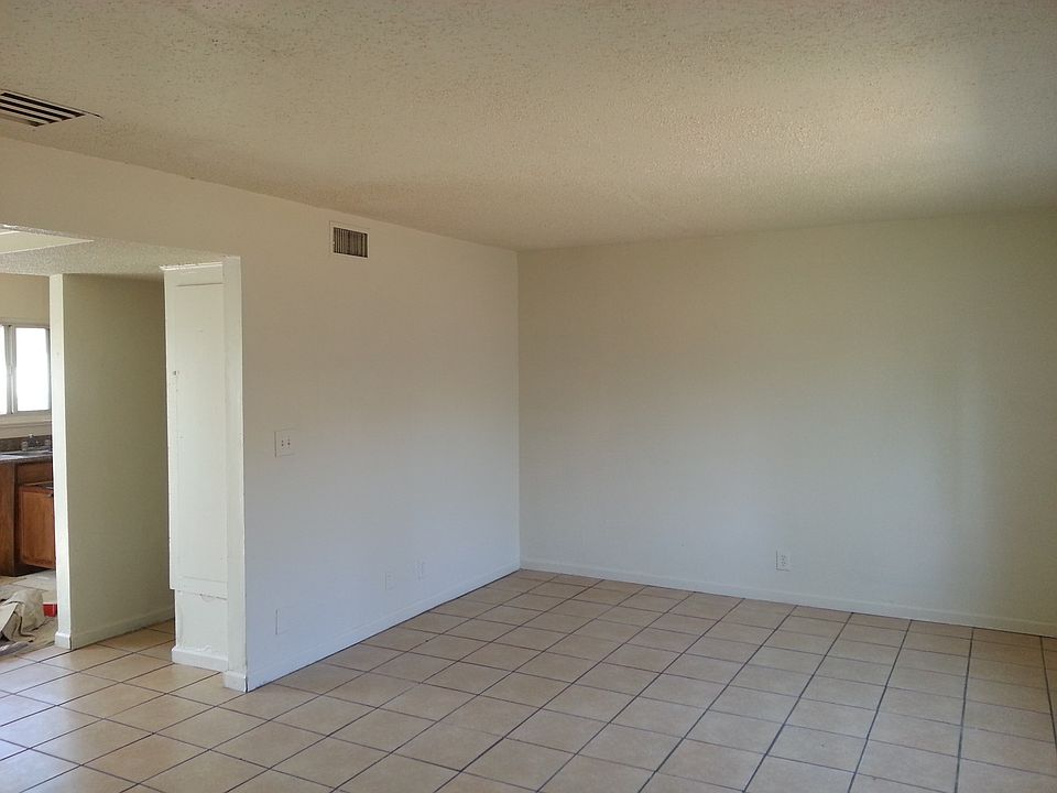 2nd image of 121 E Maitland St APT C