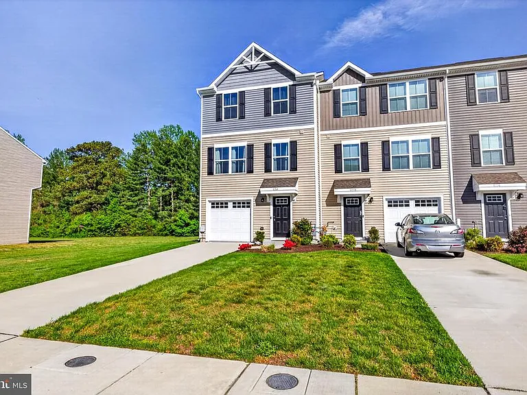 6364 Pebblebrook Dr — Photo 5