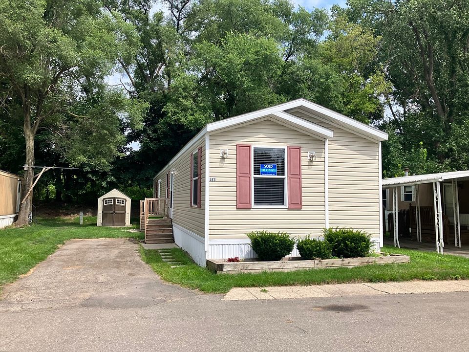 1st image of 523 Thoreau Ln
