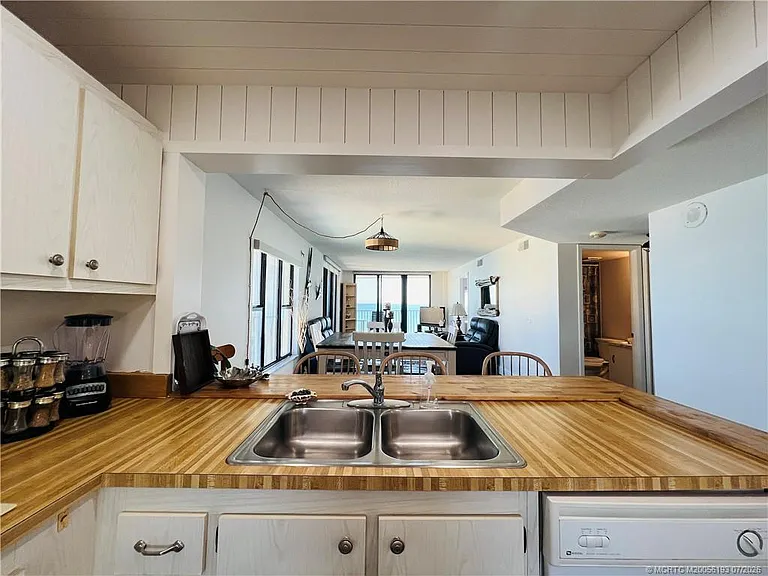 7380 S Ocean Dr #917A — Photo 10