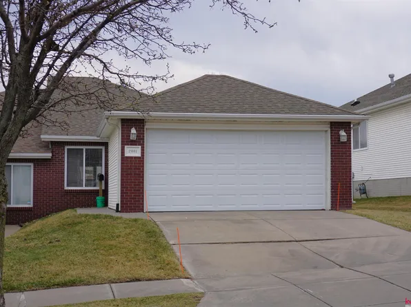 2401 Dodge St, Lincoln, NE 68521