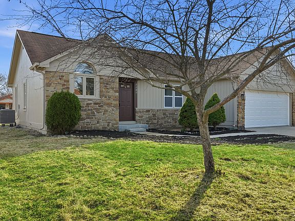 2nd image of 6935 Deerbrook Ct