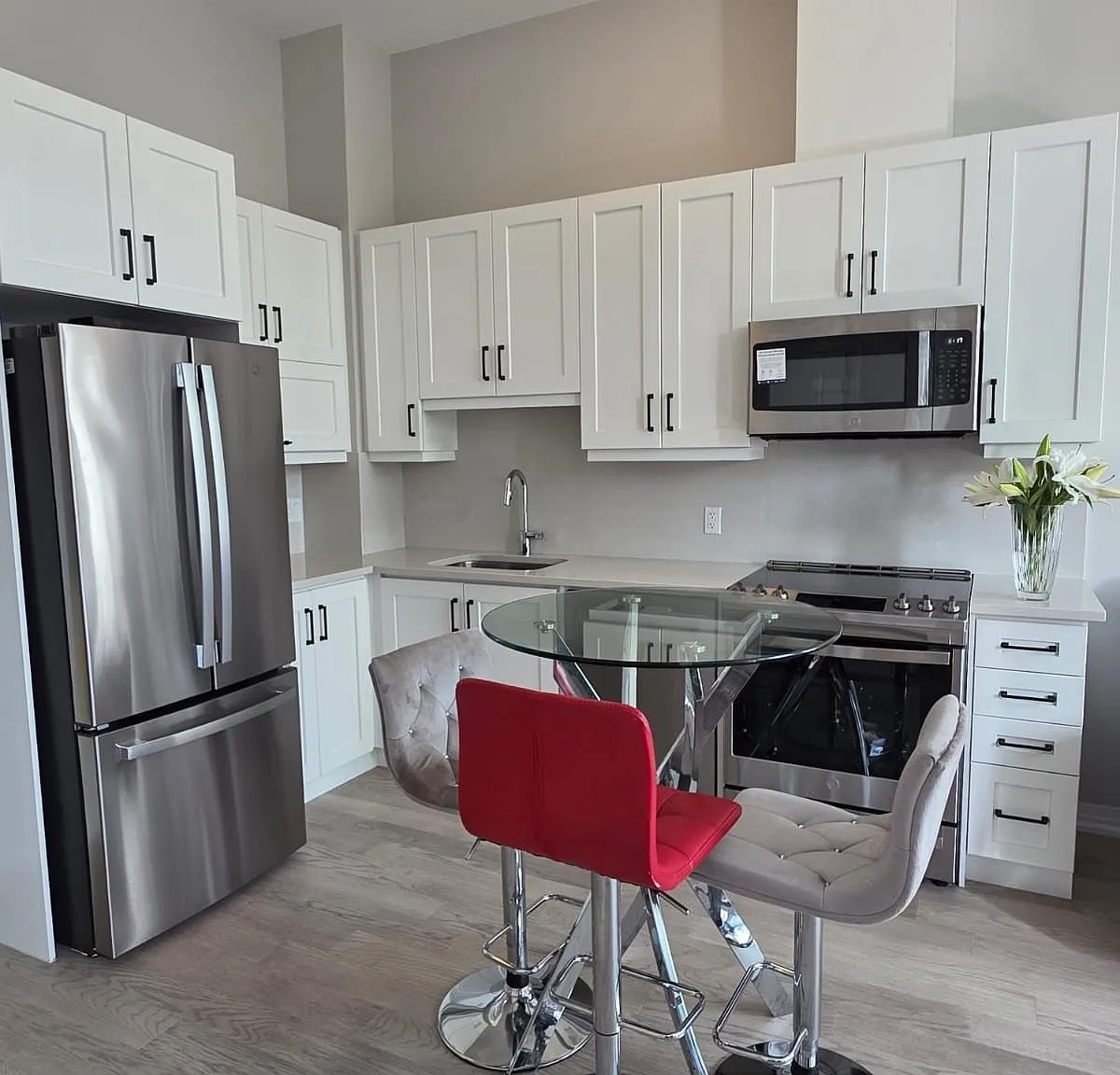 2 bed, $2,200 — Photo 3