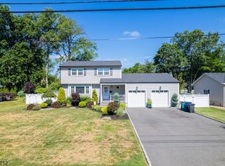 114 Stemmer Dr, Clark, NJ 07066