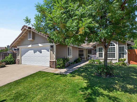 3rd image of 893 Black Canyon Ct