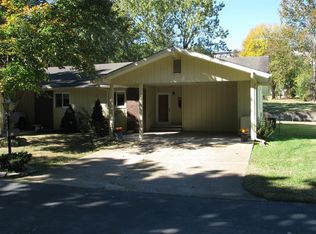 9 Oak Ct, Branson, MO 65616