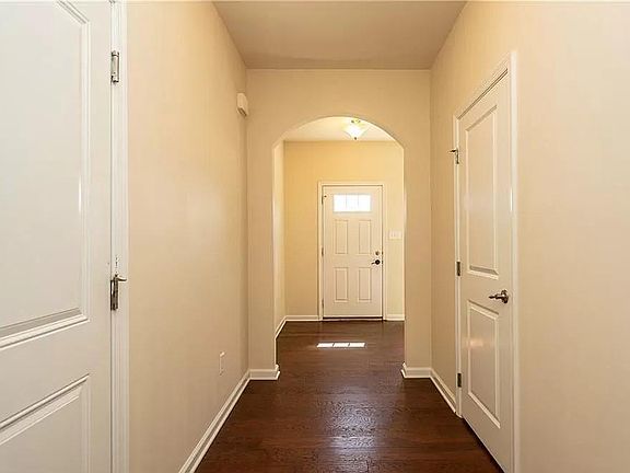 4th image of 8876 Ringview Dr
