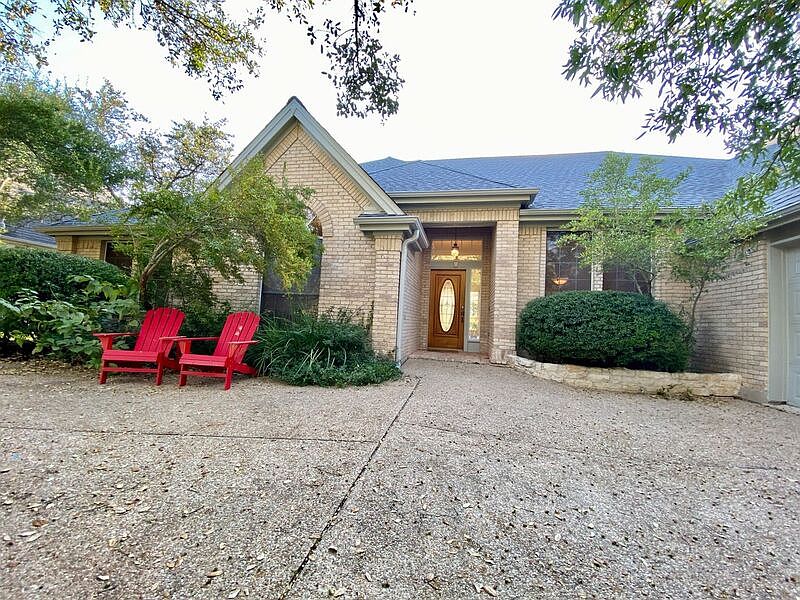 1st image of 8000 High Hollow Dr
