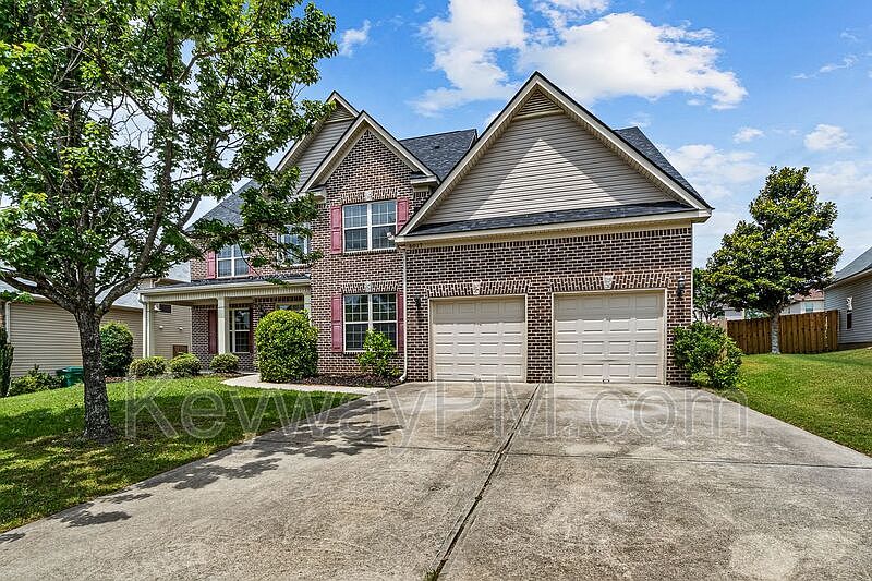 1st image of 6017 Reynolds Cir