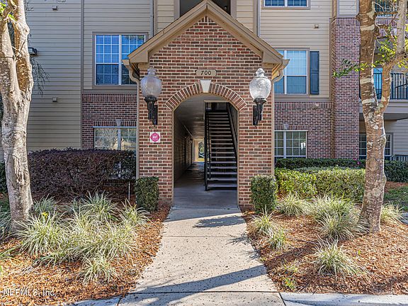 2nd image of 7800 Point Meadows Dr APT 716