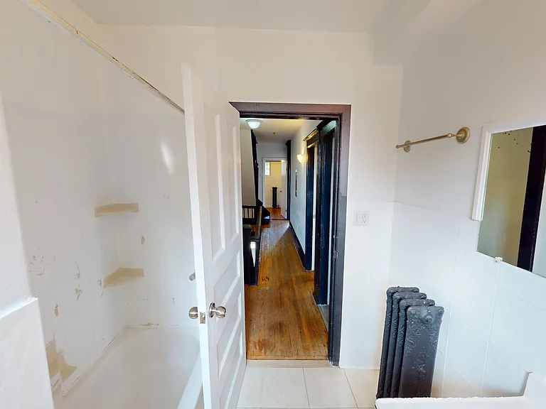 53 Hepbourne St #2 — Photo 8