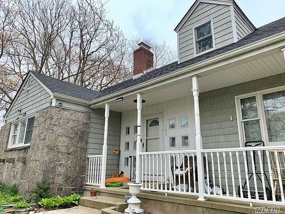 2nd image of 101 Willis Ave