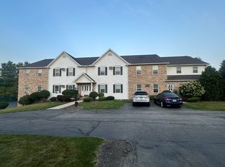 3649 Indian Run Dr Unit 8, Canfield, OH 44406