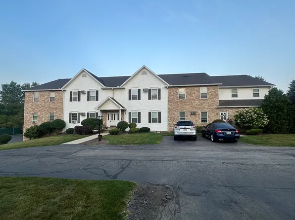 3649 Indian Run Dr Unit 8, Canfield, OH 44406