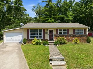 402 Crescent Ct, Lebanon, OH 45036