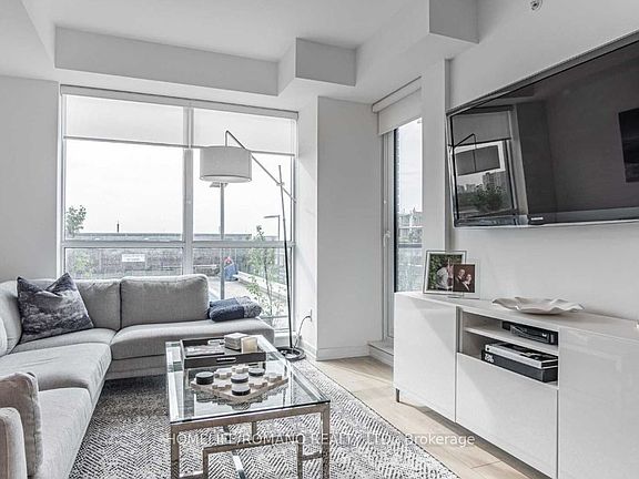 5th image of 31 Tippett Rd #840
