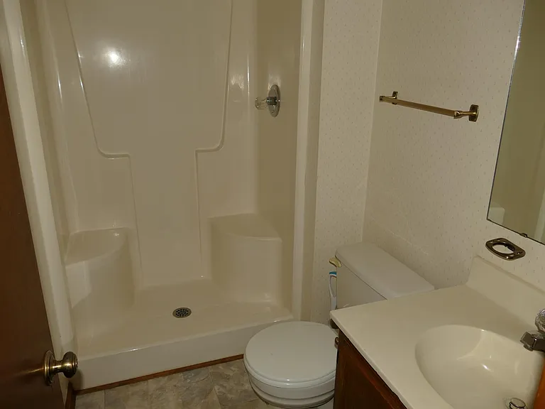 321 Rosehaven Dr — Photo 7