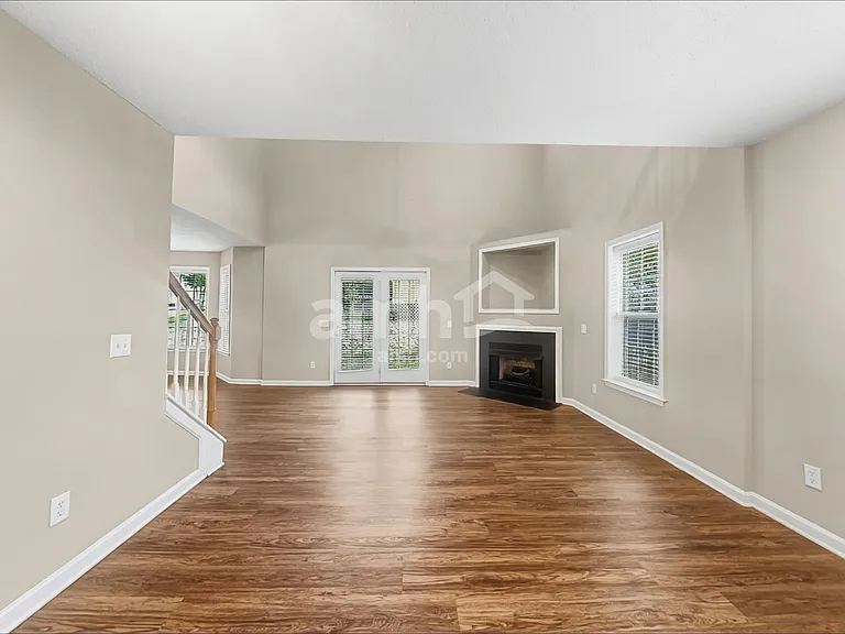 1907 Wheatfield Ct — Photo 7