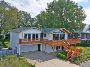 20034 Breton Rd, Spring Lake, MI 49456