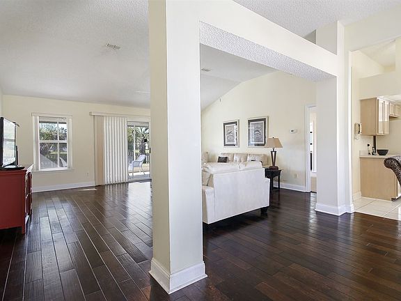 3rd image of 10766 Las Colinas Way